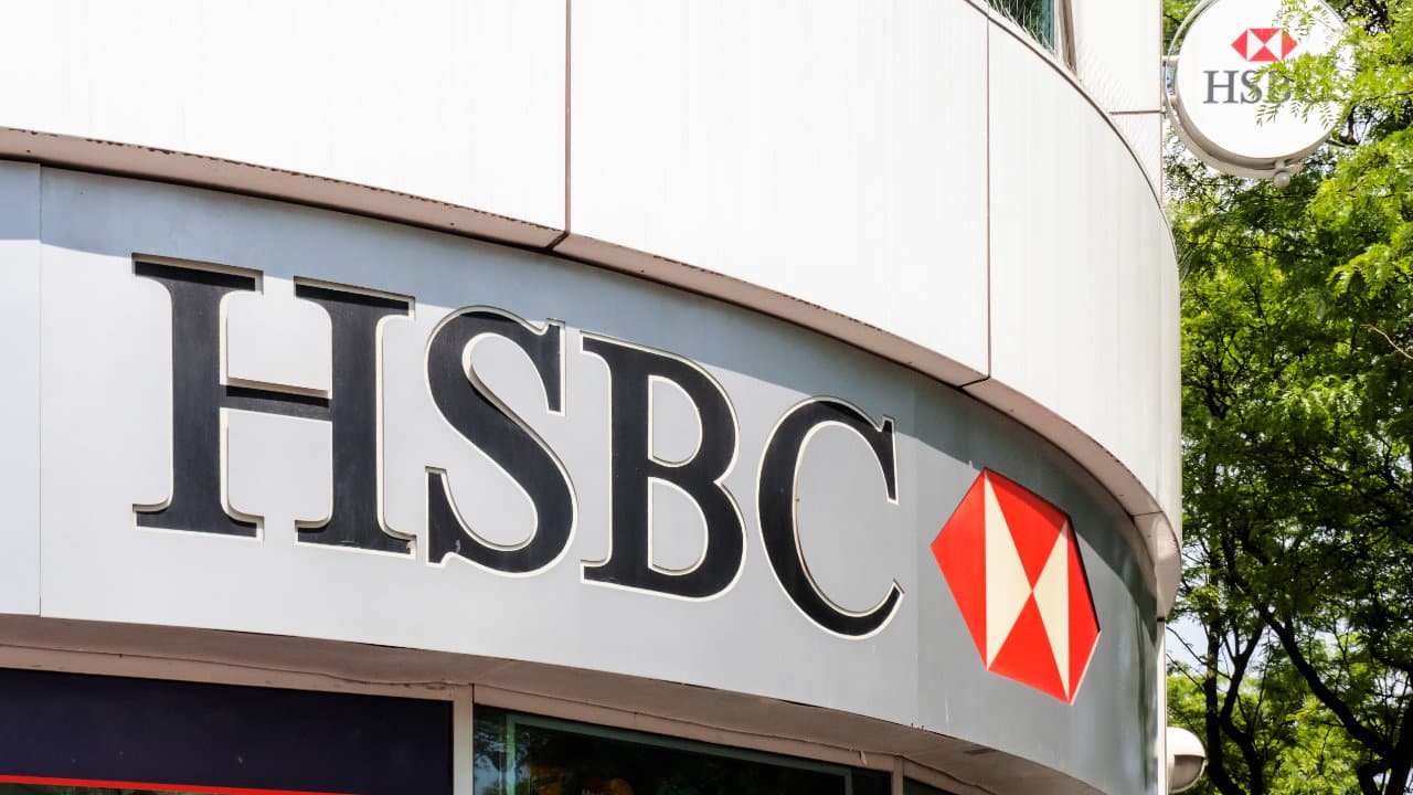 مصرف HSBC يحظر التعاملات المالية على Binance لعملاء المملكة المتحدة
